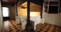 A3118 – Ample house for rent a block from la Merced