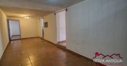 J512 – Beautiful and ample house in San Miguel Escobar