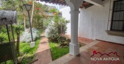 J512 – Beautiful and ample house in San Miguel Escobar