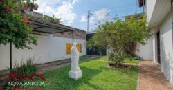 J512 – Hermosa y amplia casa en San Miguel Escobar