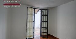 J512 – Beautiful and ample house in San Miguel Escobar