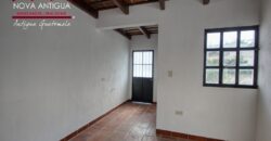 J512 – Hermosa y amplia casa en San Miguel Escobar