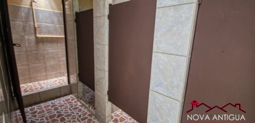 A3128 – Amplia casa en renta en sector tranquilo