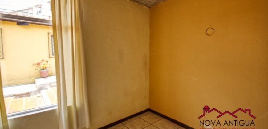 A3128 – Amplia casa en renta en sector tranquilo