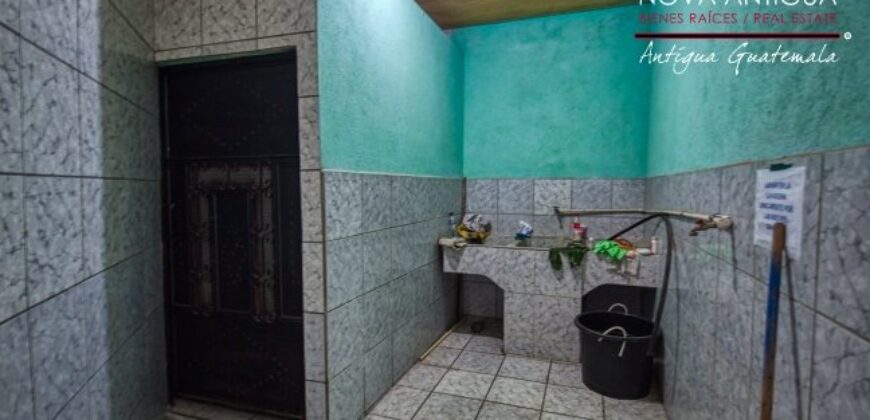 F351 – Amplia propiedad en renta de 6 habitaciones