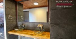 A3132 – Casa en venta a poca distancia del parque central