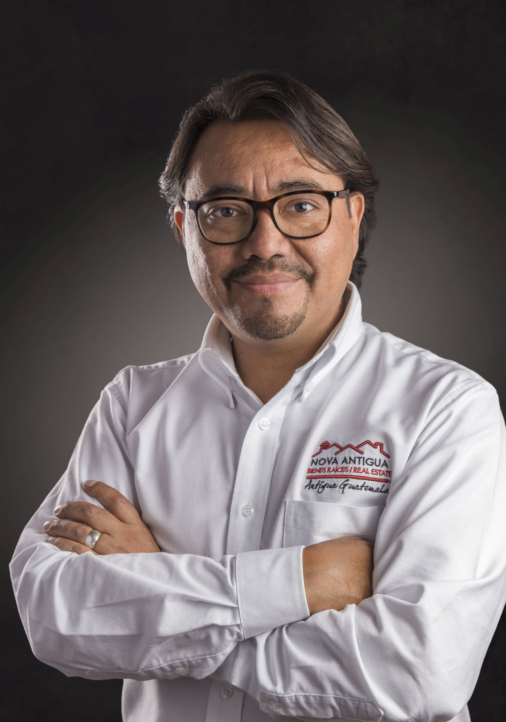 Rolando León