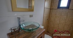 A3130 – APARTAMENTO EN RENTA EN EL CASCO DE LA ANTIGUA GUATEMALA