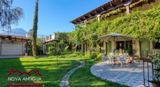 A4111 – Large residence in central Antigua