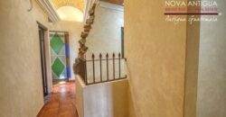P304 – Spacious three story house for rent