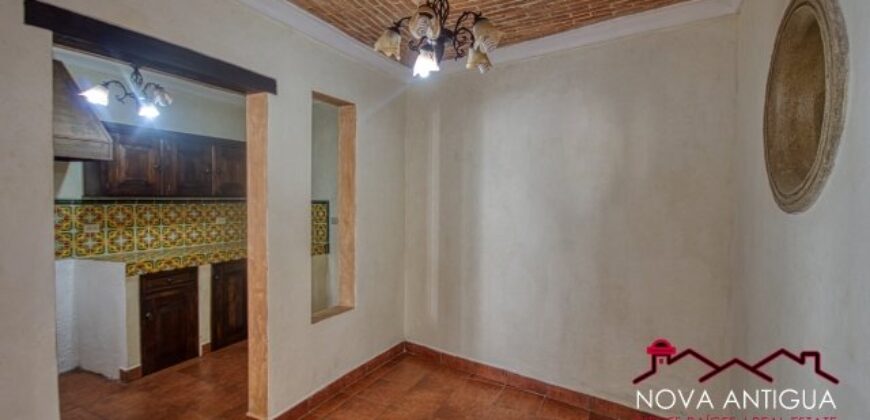 P304 – Spacious three story house for rent