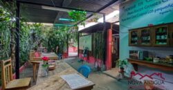 A4001 – Spacious property in the center of Antigua Guatemala