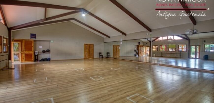 J514 – Locales en renta dentro de club deportivo