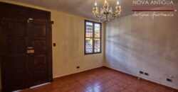 A4004 – Ample property for rent in La Merced area