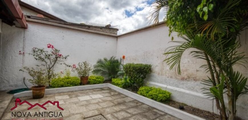 A4114 – Propiedad en renta en el Centro de Antigua Guatemala