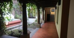 A103 – IDEAL HOUSE FOR HOTEL WITHIN THE CASCO 10 ROOMS