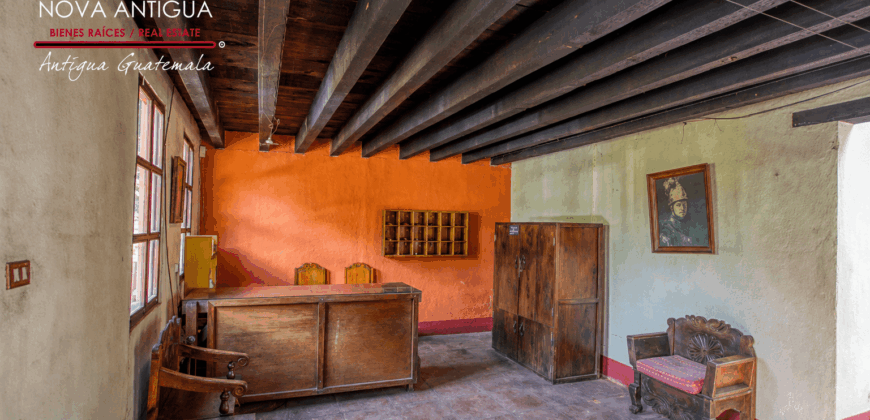 A93 – HOTEL DE 10 HABITACIONES EN EL CENTRO DE ANTIGUA – GRAN OPORTUNIDAD –