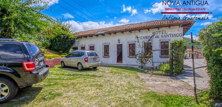 A93 – HOTEL DE 10 HABITACIONES EN EL CENTRO DE ANTIGUA – GRAN OPORTUNIDAD –