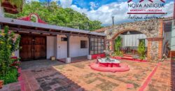 A93 – 10 ROOMS HOTEL IN THE CENTER OF ANTIGUA – GREAT OPPORTUNITY –