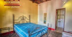 A93 – 10 ROOMS HOTEL IN THE CENTER OF ANTIGUA – GREAT OPPORTUNITY –