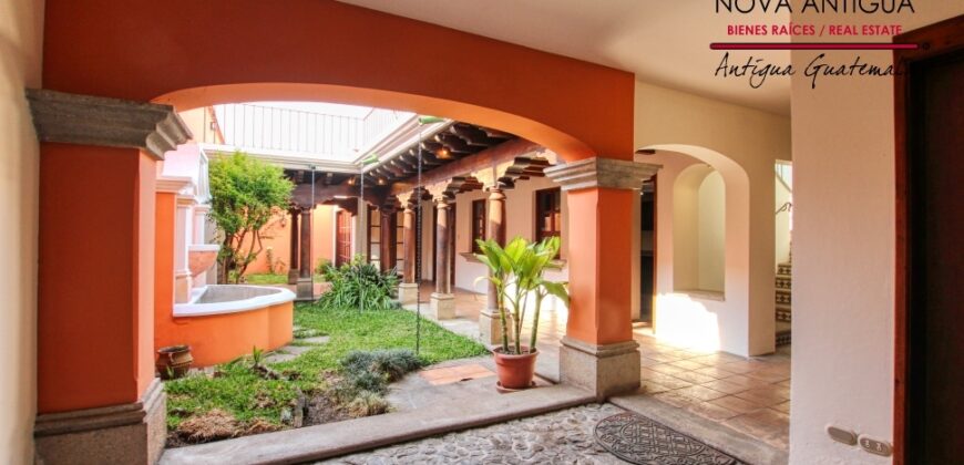 B205 – Casa en renta 3 habitaciones sin muebles