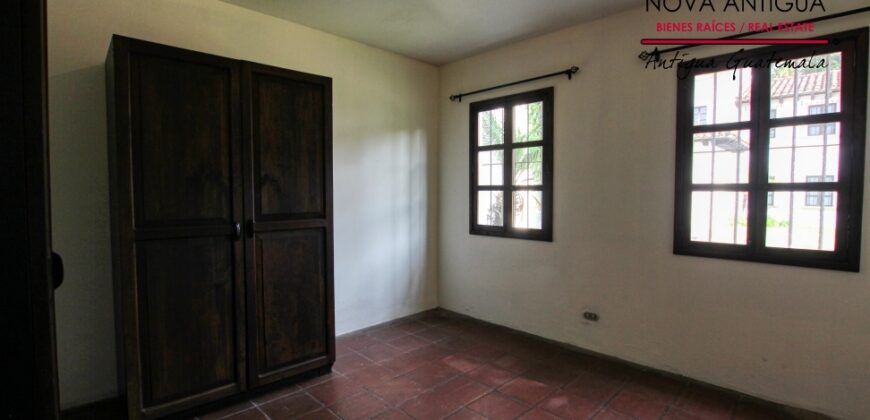 B205 – 3 bedrooms house unfurnished