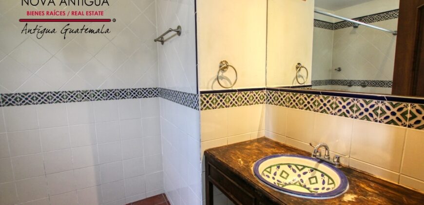 B205 – Casa en renta 3 habitaciones sin muebles