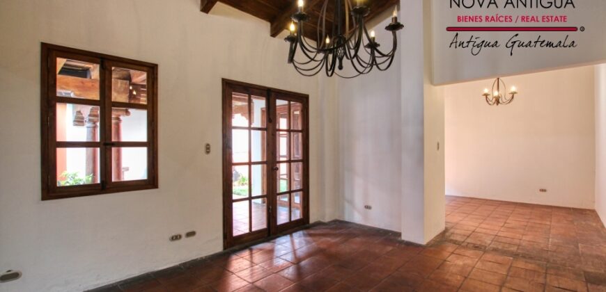 B205 – 3 bedrooms house unfurnished