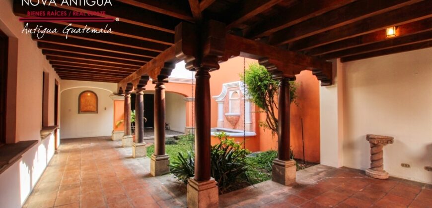 B205 – Casa en renta 3 habitaciones sin muebles