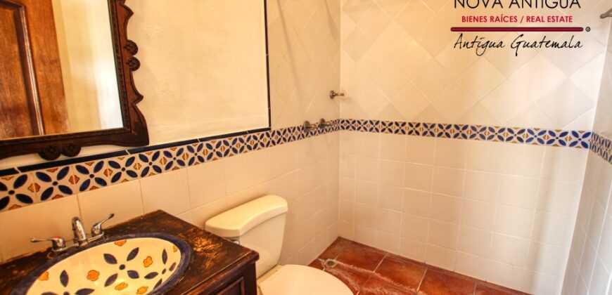 B205 – 3 bedrooms house unfurnished