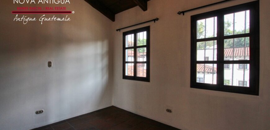 B205 – 3 bedrooms house unfurnished