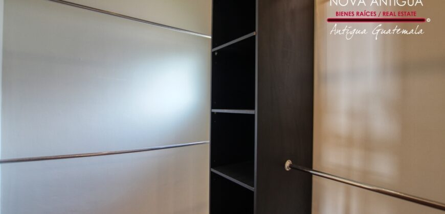 B205 – Casa en renta 3 habitaciones sin muebles