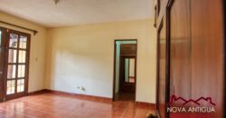 B246 – House for rent 3 bedrooms unfurnished