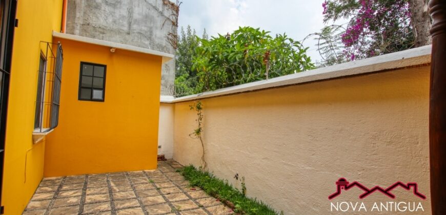 B246 – House for rent 3 bedrooms unfurnished