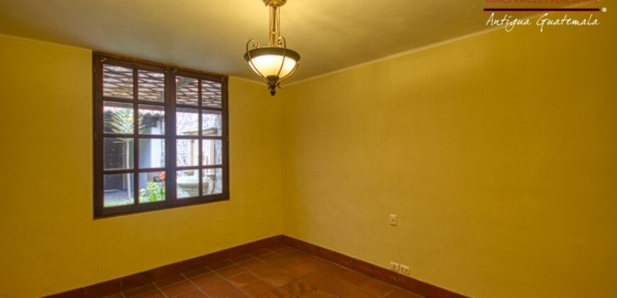 B203 – House For Rent 3 Bedrooms Unfurnished