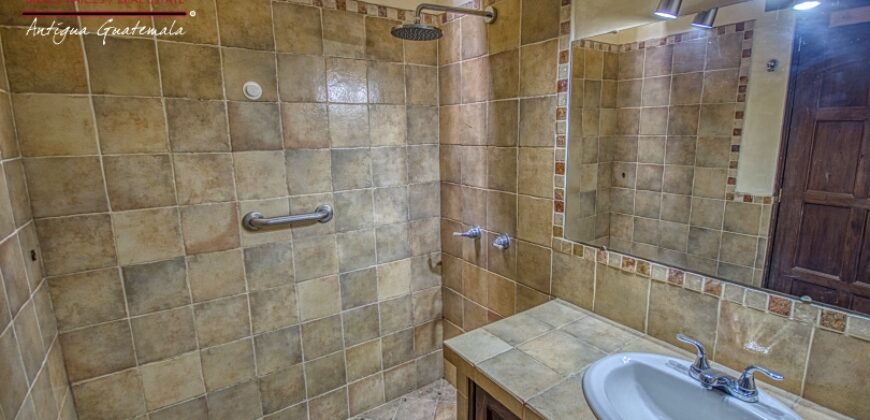 B203 – House For Rent 3 Bedrooms Unfurnished