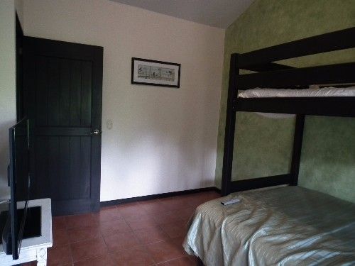 Q221 – 2 bedroom apartment furnished
