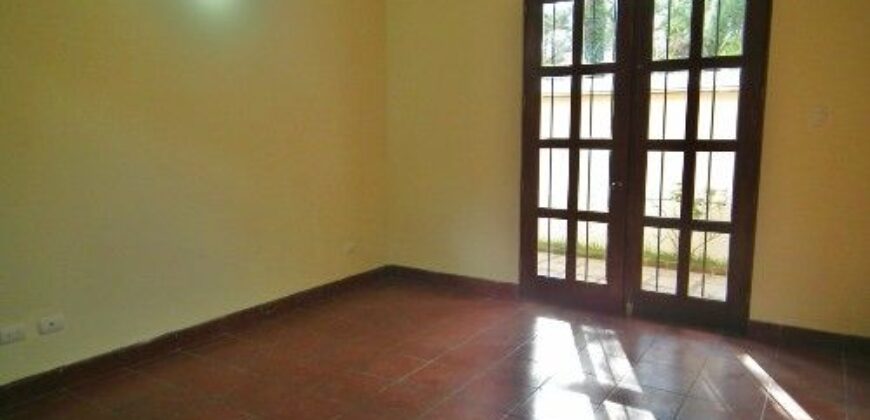 B246 – House for rent 3 bedrooms furnished
