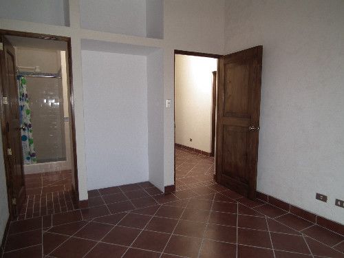 I221 – 3 bedroom house in San Pedro Las Huertas. Unfurnished