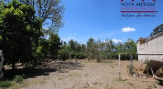 SC201 – Lot in San Cristobal El Bajo ideal to build up to 4 houses