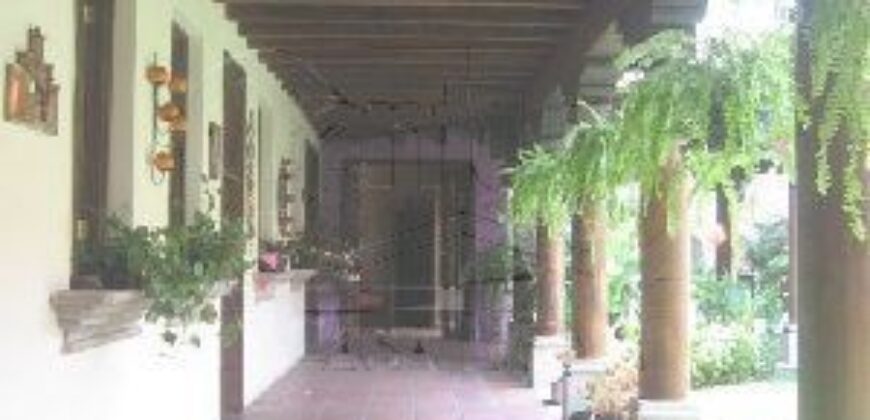 B248 – Casa En Renta 5 Habitaciones Amueblada