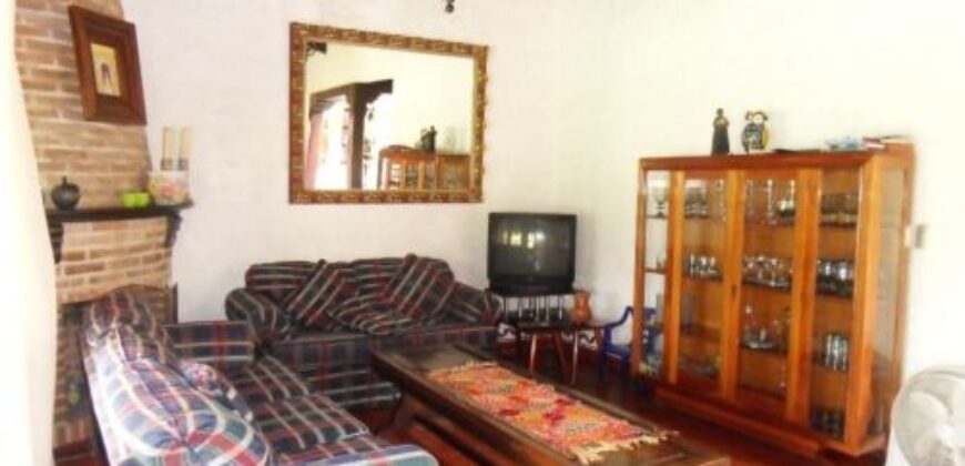 C225 – HOUSE FOR RENT 3 BEDROOMS