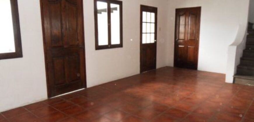B250 – Casa En Renta 4 Habitaciones