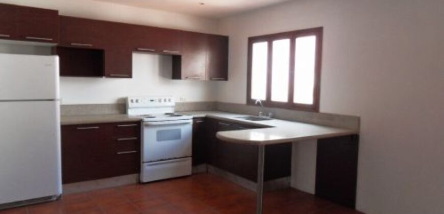 B250 – Casa En Renta 4 Habitaciones