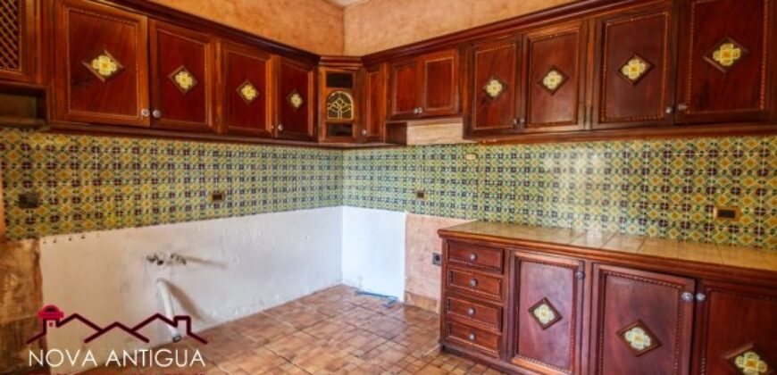 B256 – Casa En Renta 4 Habitaciones Sin Muebles