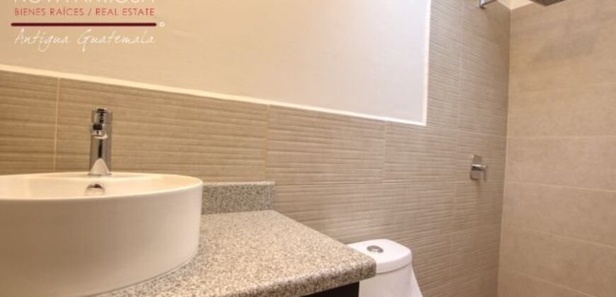 I57 – Beautiful house for rent inside residential area