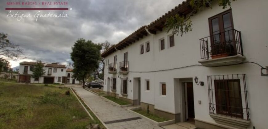 I57 – Beautiful house for rent inside residential area