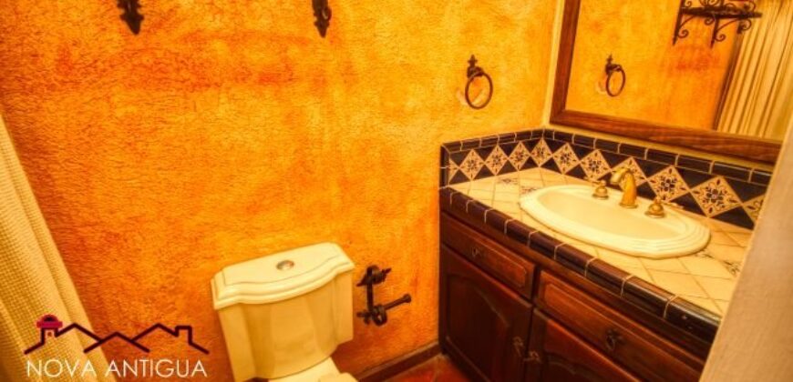 A4115 – Hermosa propiedad en renta, a pocos pasos del Parque Central