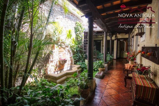 A4115 – Beautiful property for rent, a few steps from the Central Park