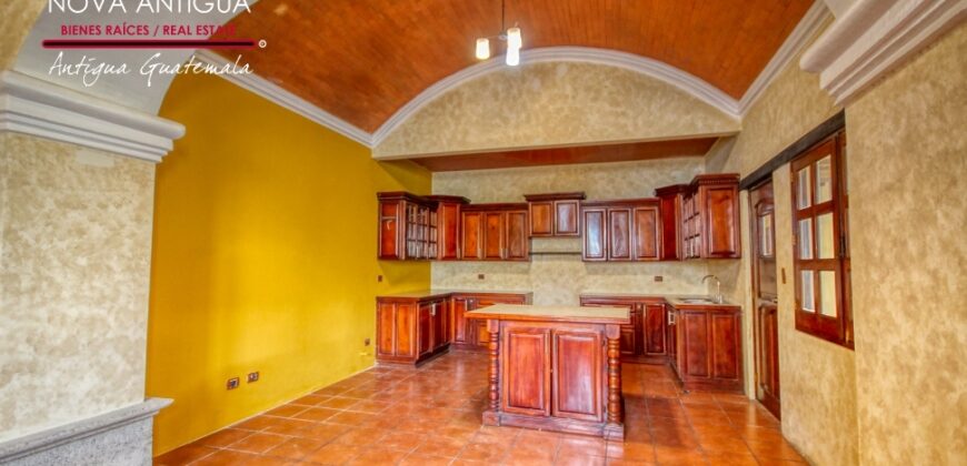 A851 – House 4 bedroom gate security